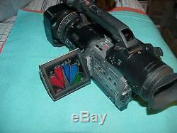 Almost Mint Panasonic Ag-dvx100a Pro Mini-dv Camcorder With Battery, Charger
