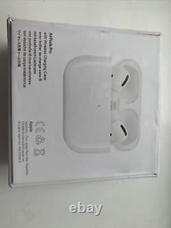 Apple AirPods Pro with MagSafe Wireless Charging Case, charger And Spare Earbuds