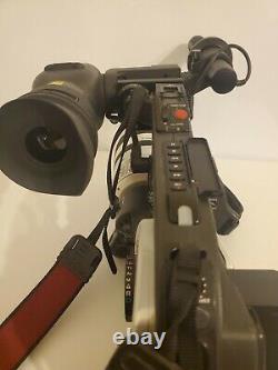 Canon XL2 Mini DV Camcorder With Dual Canon Charger, 2 Batteries, Case &Cords