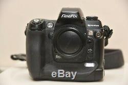 Fuji Fujifilm Finepix S3 pro with batteries and charger perfect working order