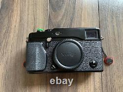 Fujifilm X-Pro 1 Digital Camera 16MP With Extras Charger Batteries Etc Tested