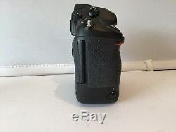 Nikon D3 12.1MP Dig SLR Camera Body Full Frame Pro 9FPS inc Charger Batteries