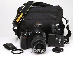 Nikon D5000 DSLR Camera & Nikon AF-S 18-55mm II Lens Kit Battery & Charger