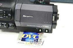 Panasonic AG-DVX100B Camcorder with Battery, Charger, Softcase 64 hours