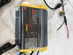 ProMariner Pro Sport 8 dual bank 8 amp battery charger 12/24 Volt prosport8