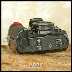 Pro Spec Nikon D300 Digital SLR Camera + battery + charger