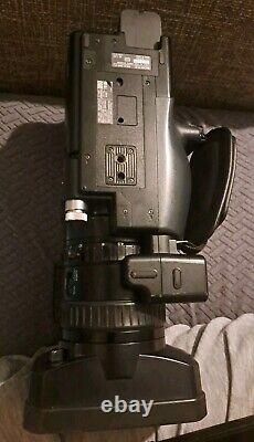 SONY HVR-Z1J Professional Camcorder + Battery & Charger DV Tape Cam Corder