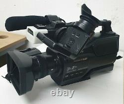 SONY HXR-MC2500 FULL HD 12X OPTICAL ZOOM with charger and battery