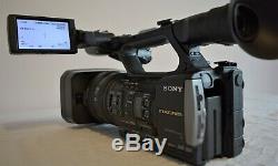 SONY HXR-NX3 Video camera with batteries, led light, dual charger and sd cards