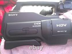 Sony HVR-HD1000E Professional miniDV Camcorder, Inc, Battery & Charger