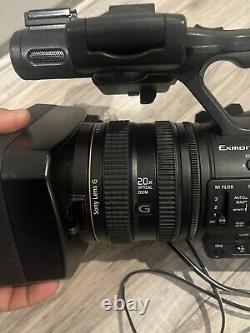 Sony HXR-NX5E Camcorder -HD Good Condition Battery, Charger, Remote, wires