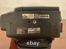 Sony Handycam CCD-TRV85 NTSC Hi8 Camcorder TESTED With Battery & Charger